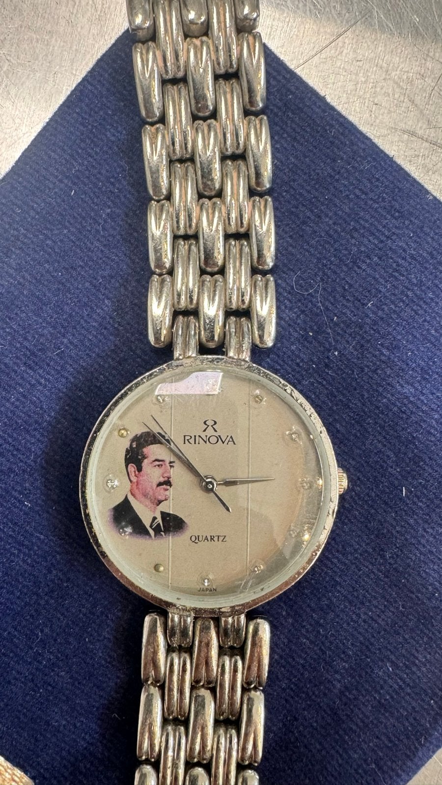 Uniek Saddam Hoessein Horloge - Goede Conditie, Overige merken, Gebruikt, Staal, Polshorloge