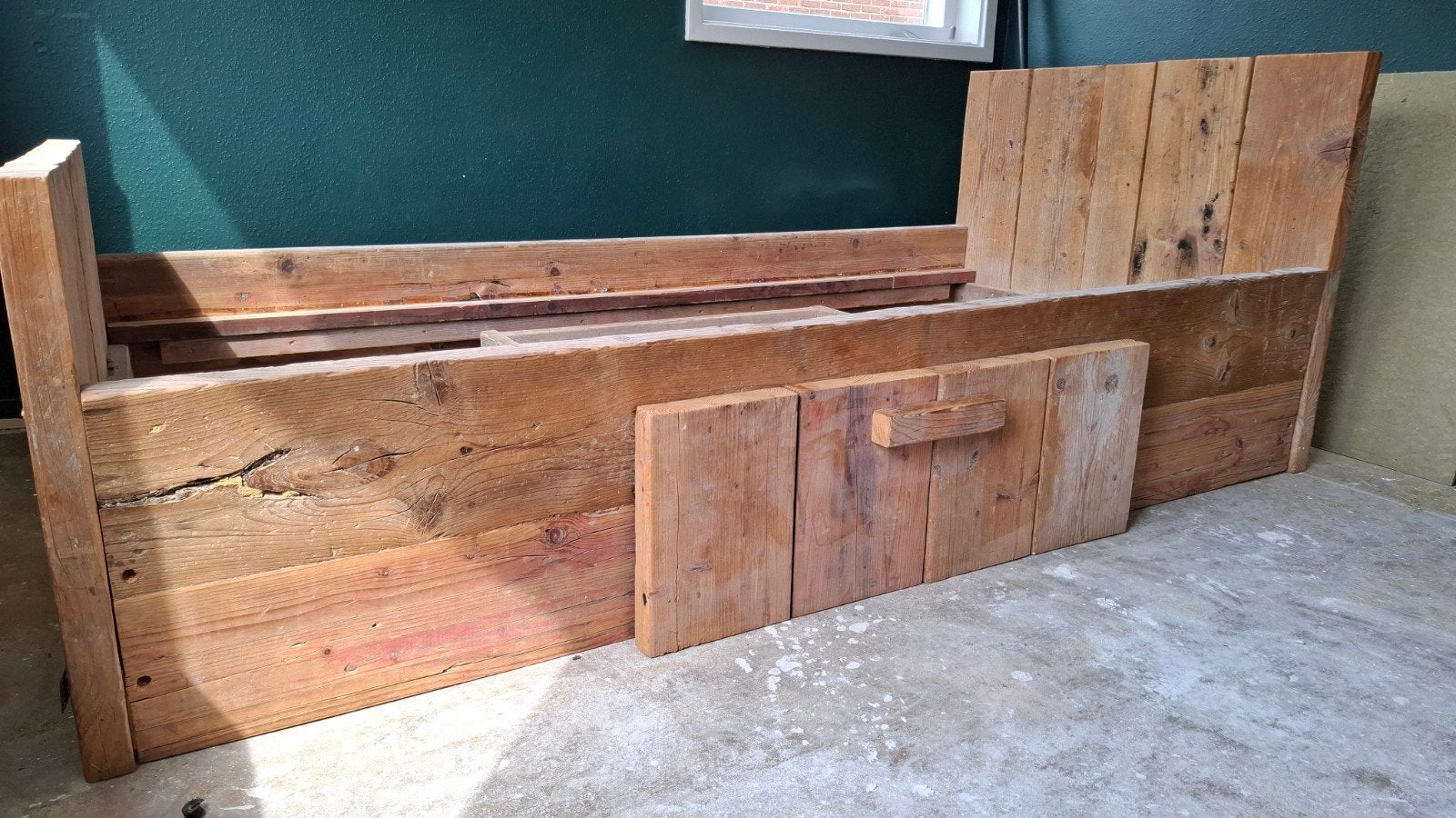 Robuust houten bed met opbergruimte, Ophalen, Gebruikt, 90 cm, Eenpersoons