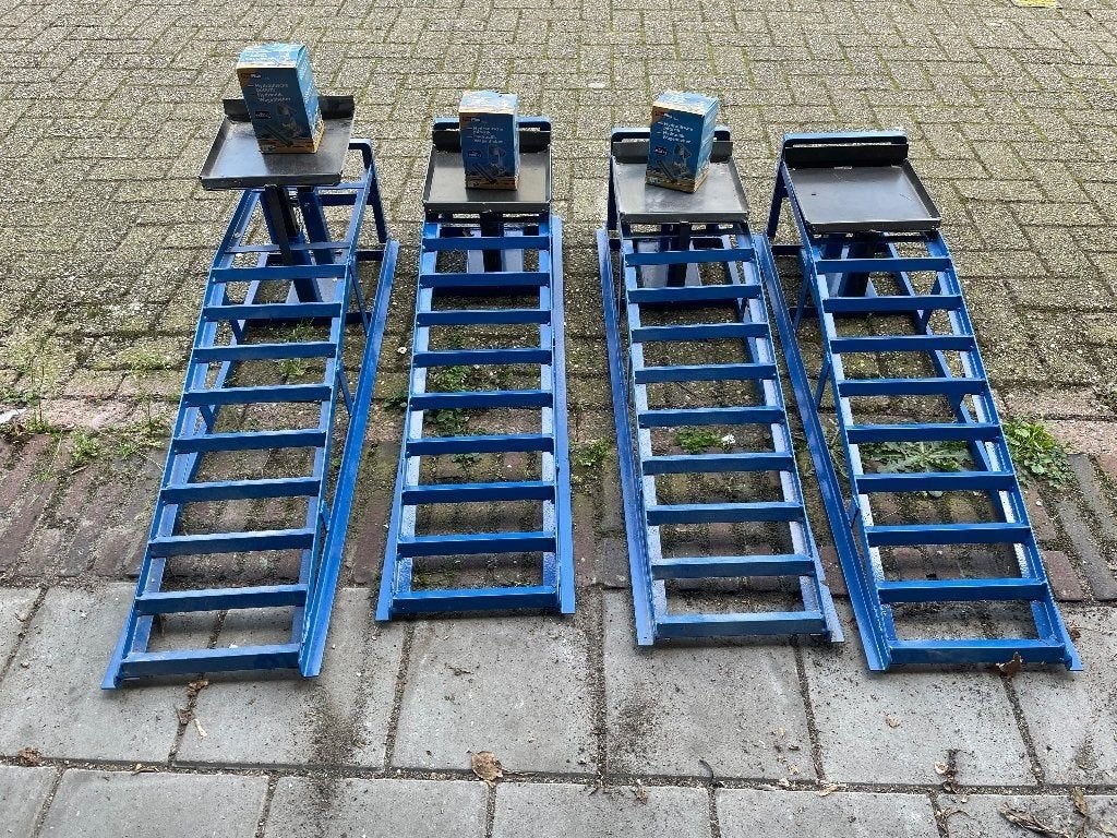 1 paar Oprijbokken Oprijplaten met potkrik, Ophalen
