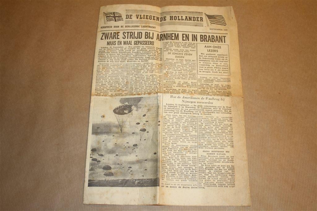 Krant - De Vliegende Hollander - 1944 - Originele uitgave!!, Ophalen of Verzenden, Tweede Wereldoorlog, Gelezen, Overige onderwerpen