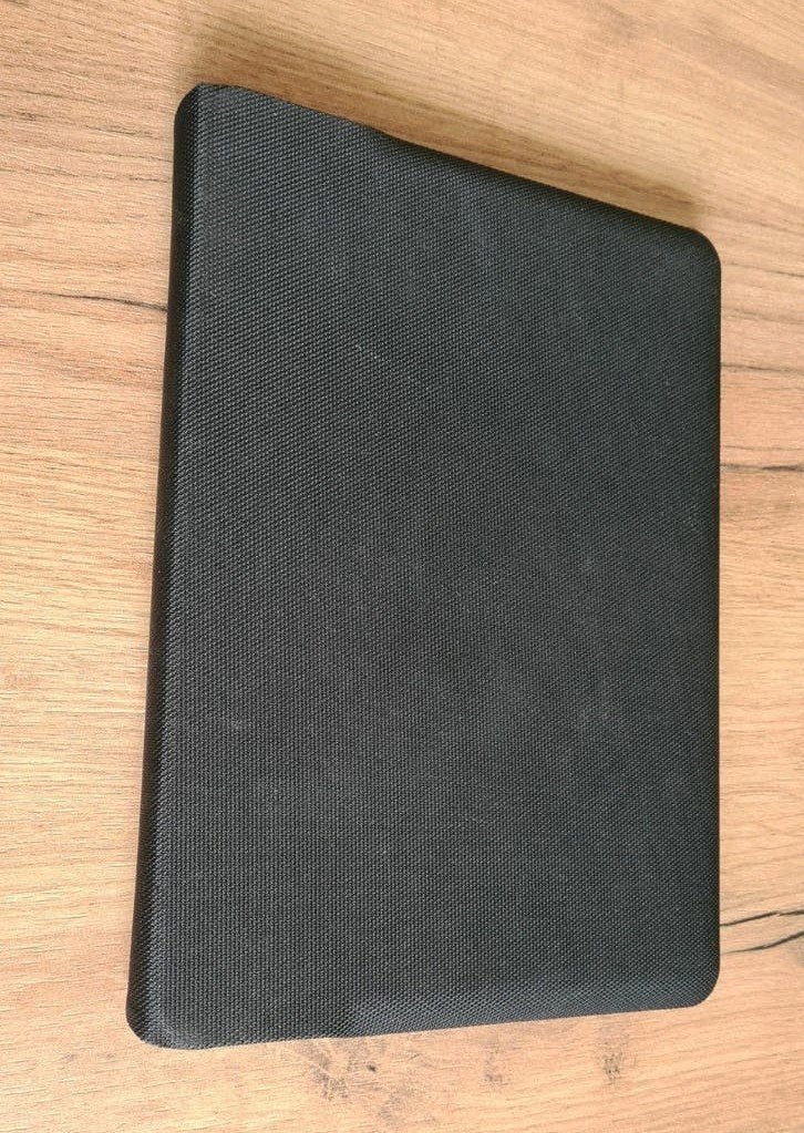 Logitech Folio Y-R0051 iPad hoes met bluetooth toetsenbord, Computers en Software, 9 inch, Logitech, Bescherming voor- en achterkant