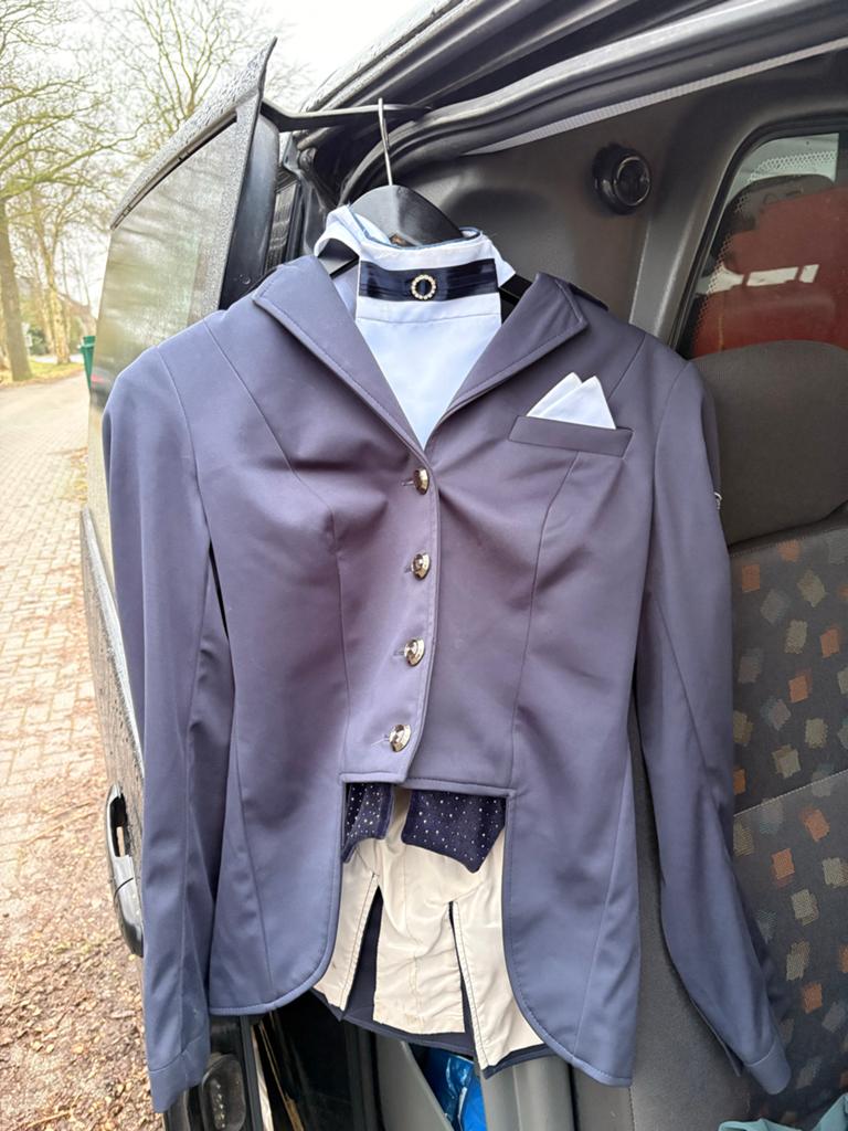 Paard rij jasjes., Dieren en Toebehoren, Paardrijkleding, Ophalen of Verzenden, Zo goed als nieuw, Dressuur, Cap