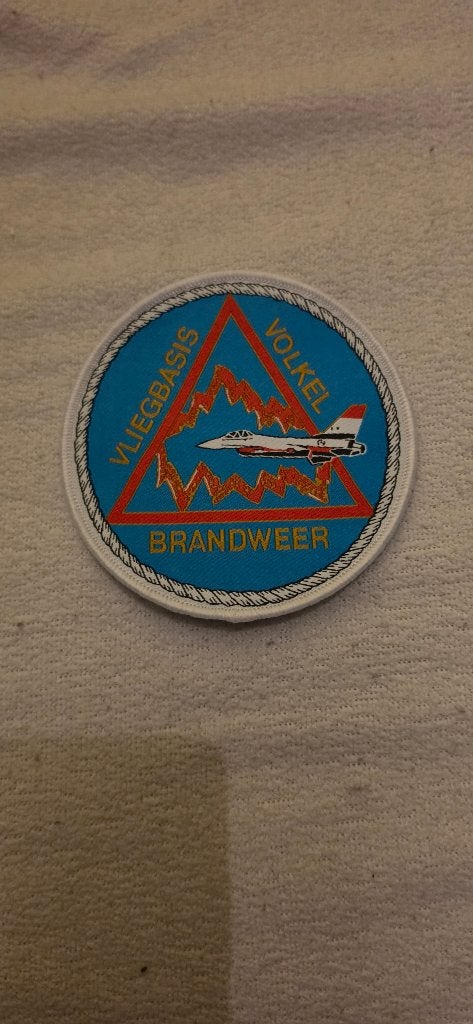 Vliegbasis Volkel Brandweer patch, Ophalen of Verzenden, Overige soorten, Nederland, Embleem of Badge