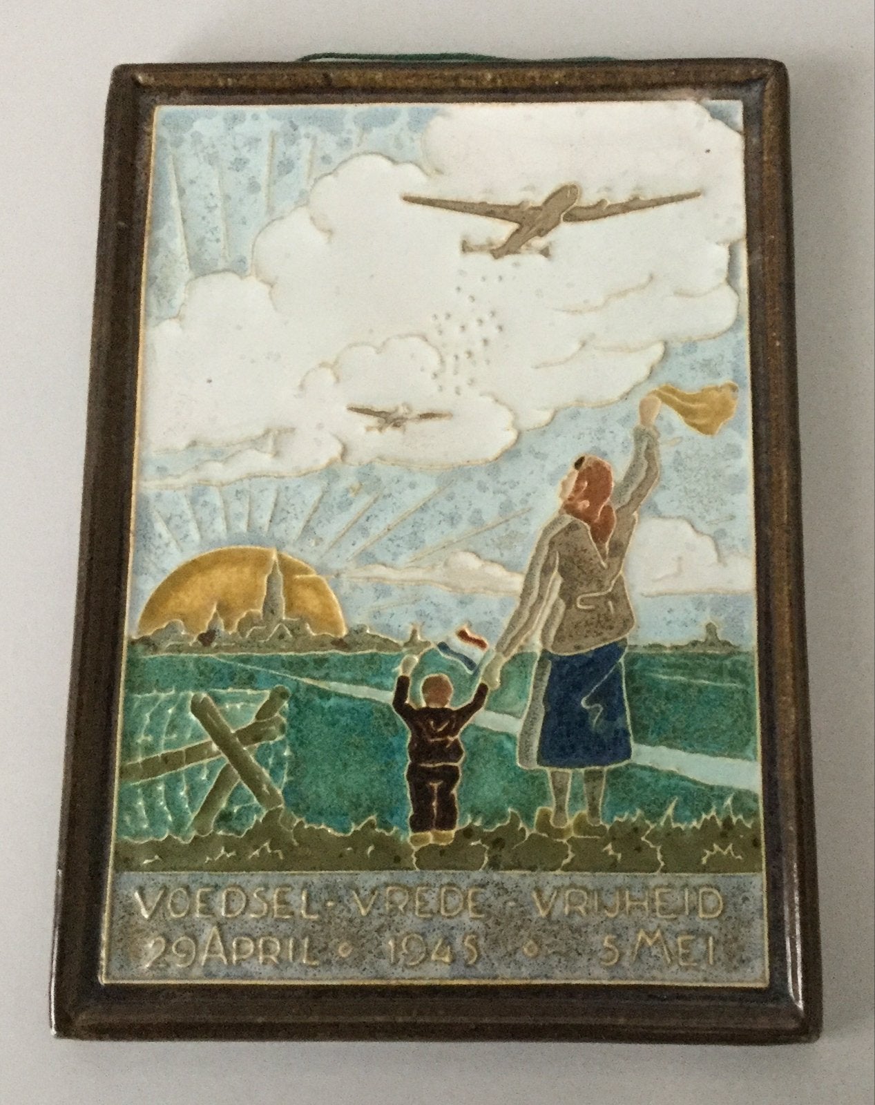Delfts Blauw Tegeltableau Voedsel Vrede Vrijheid 1945, Antiek en Kunst, Ophalen of Verzenden