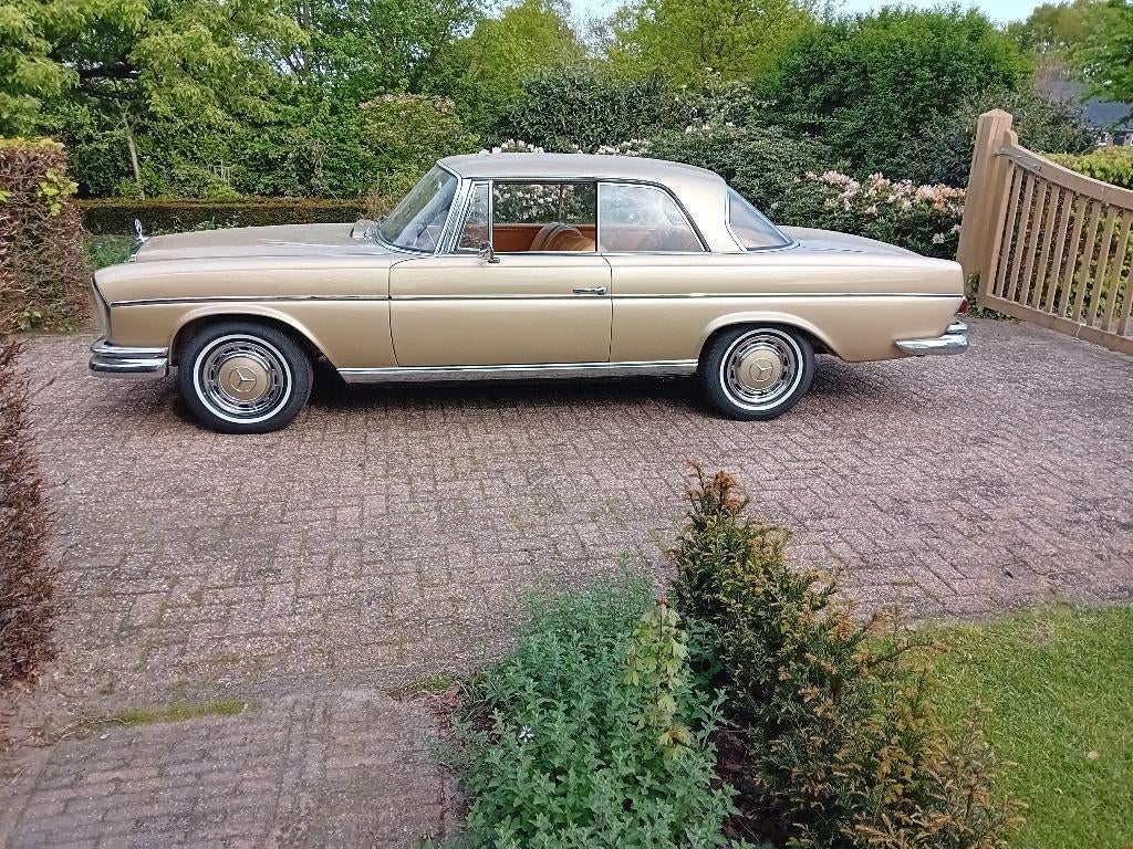 Mercedes 300SE Coupe W112 Luchtvering, Auto's, Mercedes-Benz, Automaat, Achterwielaandrijving, Beige, Leder
