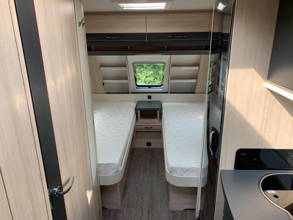 Te koop. caravan Hobby de luxe edition 495, Caravans en Kamperen, Caravans, Particulier, tot en met 4, Rondzit, Hobby, Airco, Koelkast