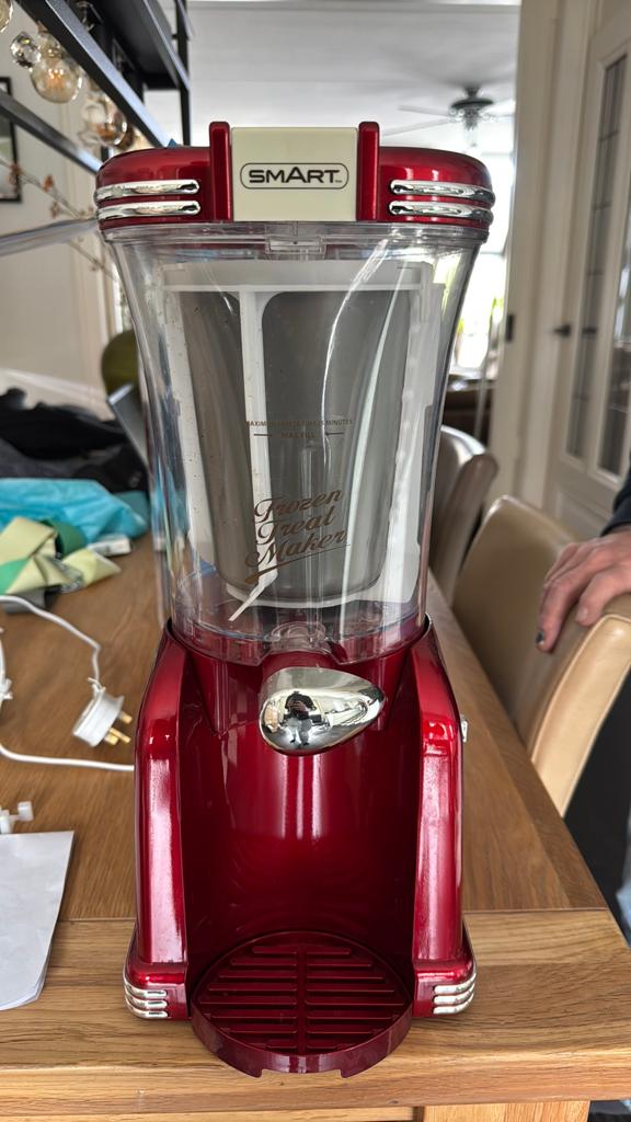 Slush / cocktails maker, Ophalen, Zo goed als nieuw