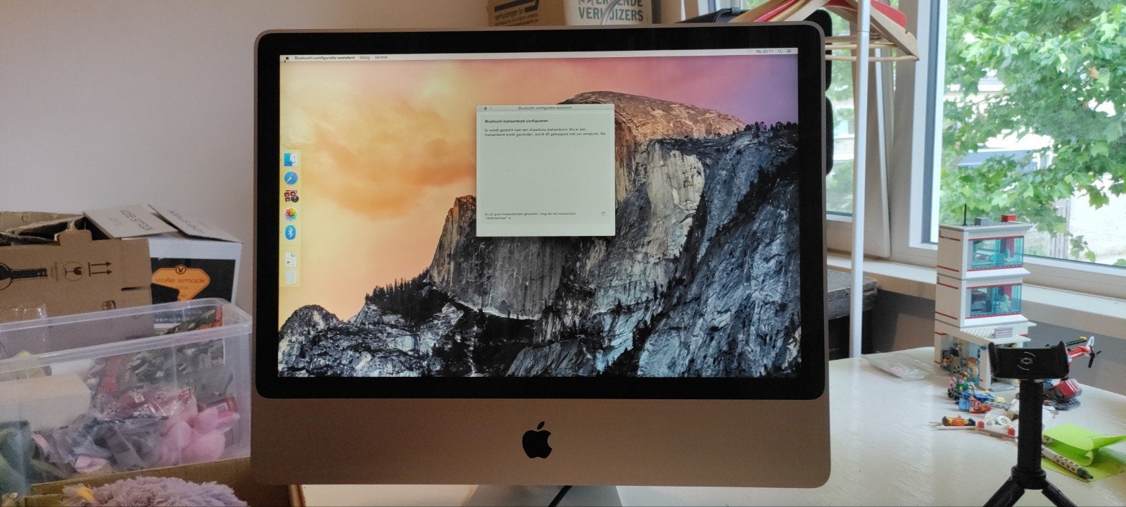Apple iMac 21.5 inch (geen kabels, muis, toetsenbord), Gebruikt, 2 tot 3 Ghz, 8 GB, IMac