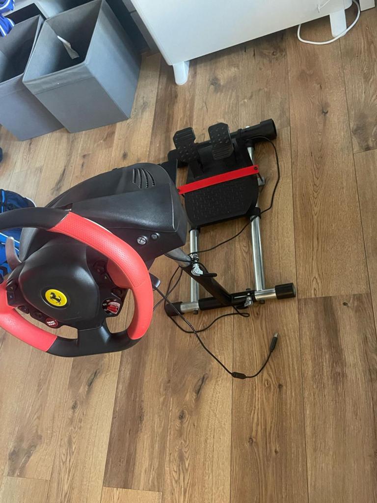 Thrustmaster ferrari 458 spider racestuur, Ophalen of Verzenden, Gebruikt, Stuurtje of Sportattribuut, Xbox Original