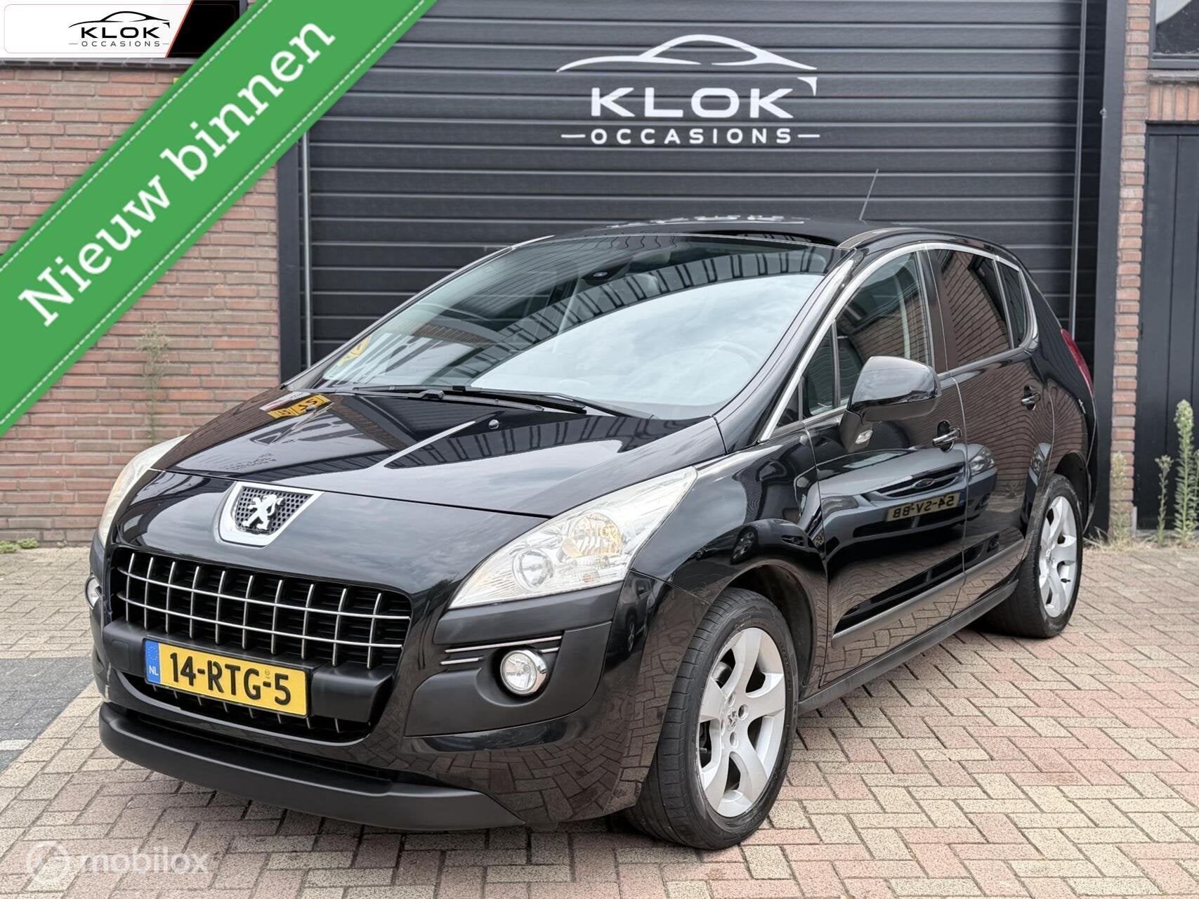 Peugeot 3008 1.6 VTi ST NAP Clima Cruise Panorama Trekhaak, Voorwielaandrijving, 4 cilinders, Zwart, Handgeschakeld
