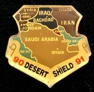 Desert Shield 90 91 pin, Verzenden, Nieuw, Transport, Speldje of Pin