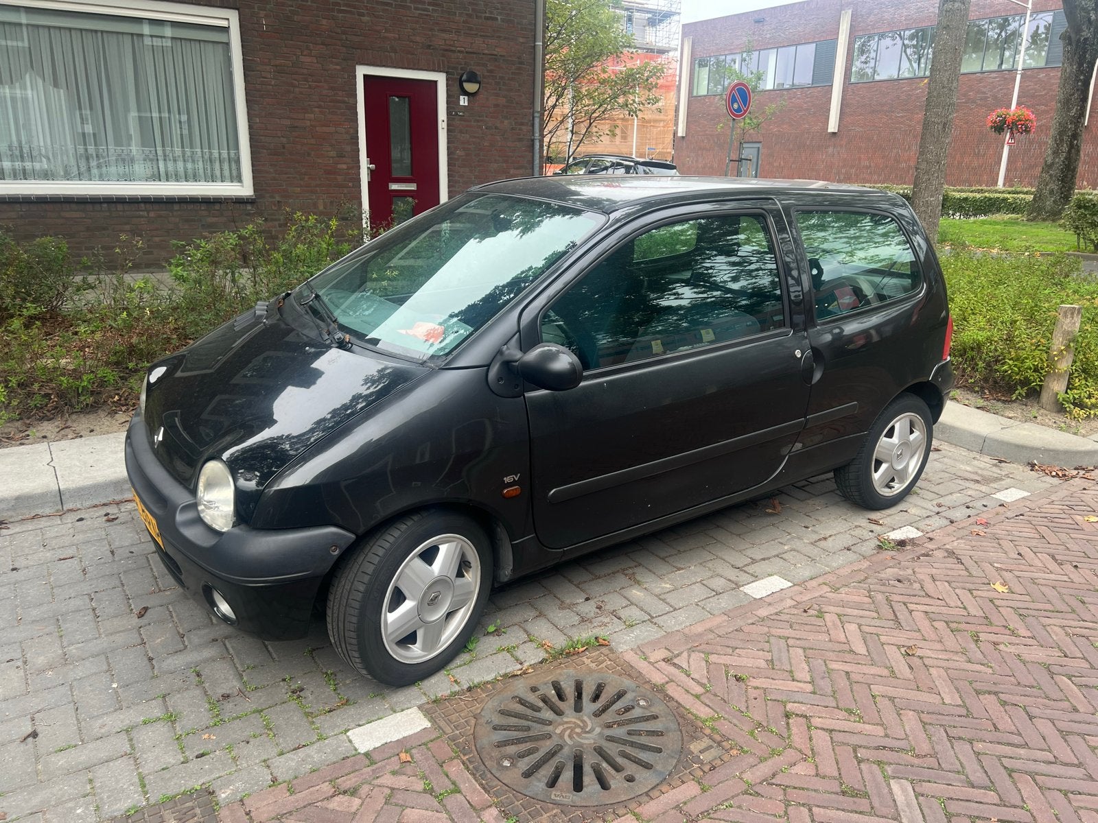 Renault Twingo 1.2 16V Dyna 2005 2002 Zwart nieuw apk, Auto's, Voorwielaandrijving, 4 cilinders, 4 stoelen, Zwart