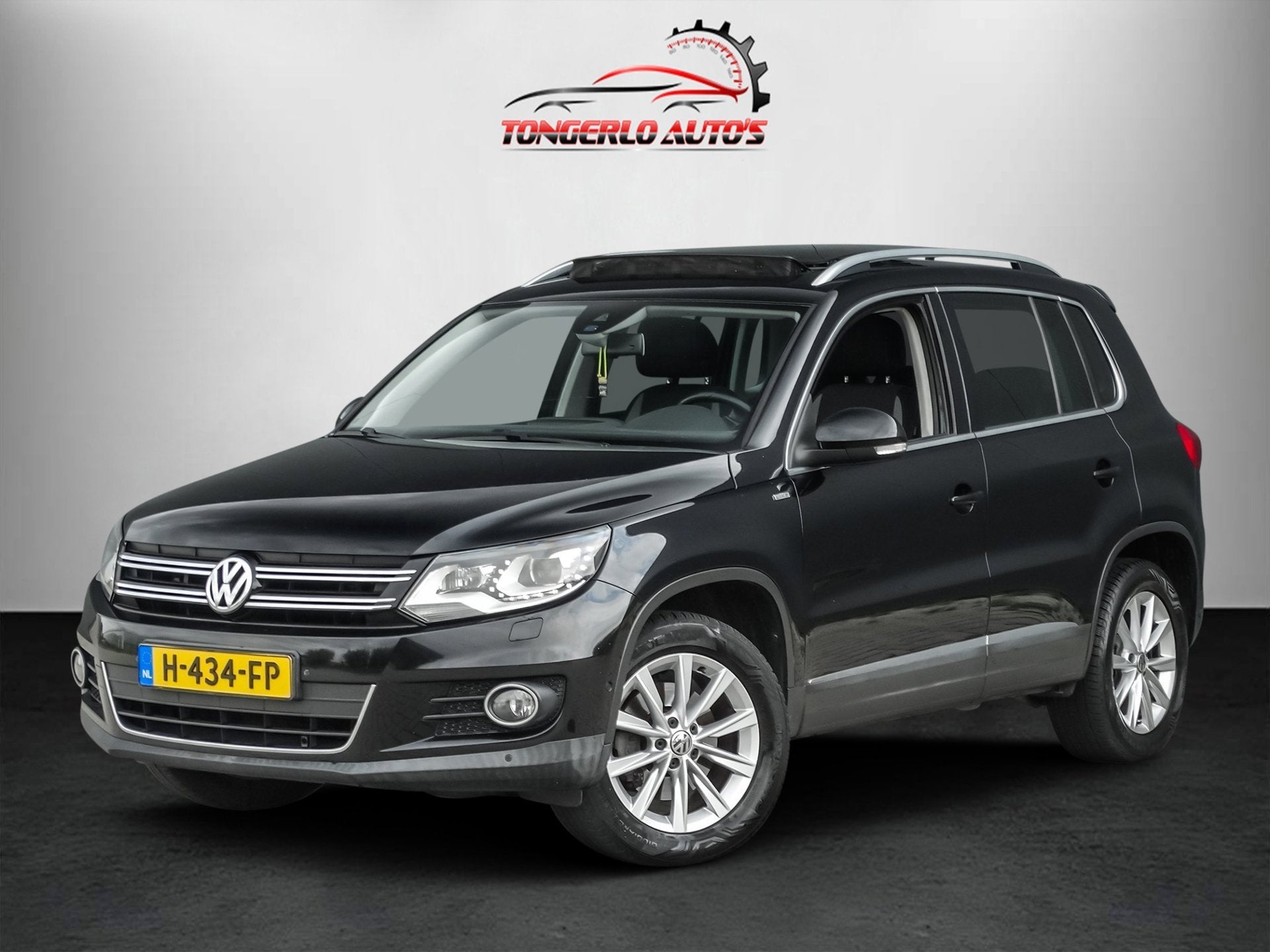 Volkswagen Tiguan 2.0 TSI Sport&Style 4motion R-line Edition, Auto's, Automaat, Euro 5, Gebruikt, Alcantara