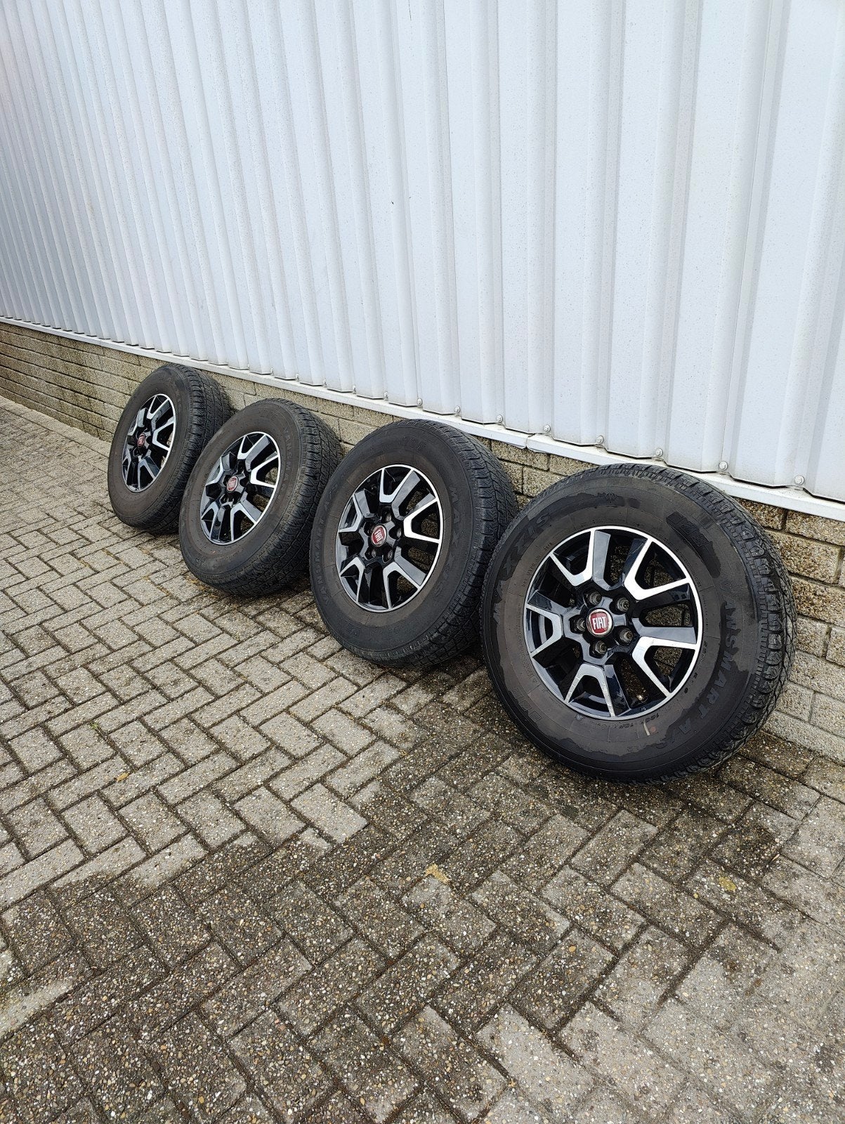 camper fiat Ducato velgen en banden set., Auto-onderdelen, Banden en Velgen, Ophalen, 16 inch, Banden en Velgen, All Season