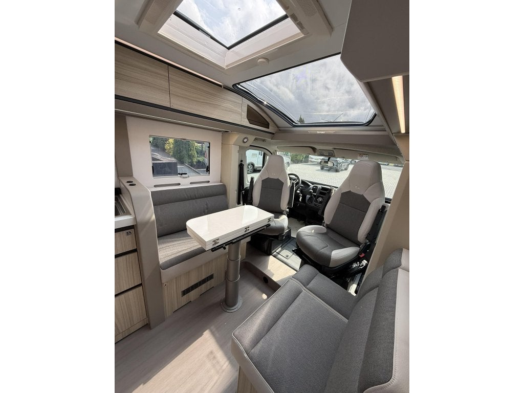 Adria Compact DL 60 years - 60Y EDITON - DEMOMODEL, Chemisch toilet, Fiat, 6 tot 7 meter, Bedrijf
