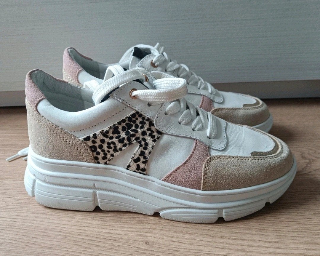 Leuke, vrolijke sneakers, Kleding | Dames, Schoenen, Nieuw, Ophalen of Verzenden, Sneakers of Gympen, Sub55