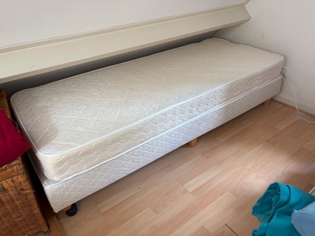 Eenpersoonsbed (2x), Ophalen, Gebruikt, Eenpersoons, 80 cm