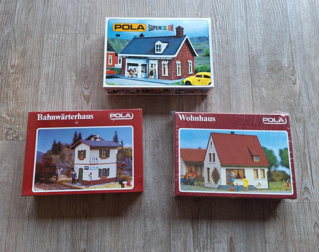 3x bouwpakket HO treinen nieuw in doos Pola 535, 515 en 519., Hobby en Vrije tijd, Overige merken, Gelijkstroom of Wisselstroom