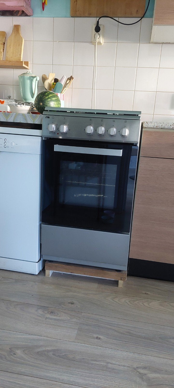 RVS gasfornuis met oven 50 cm breed., Witgoed en Apparatuur, Ophalen, 4 kookzones, Gas, Vrijstaand