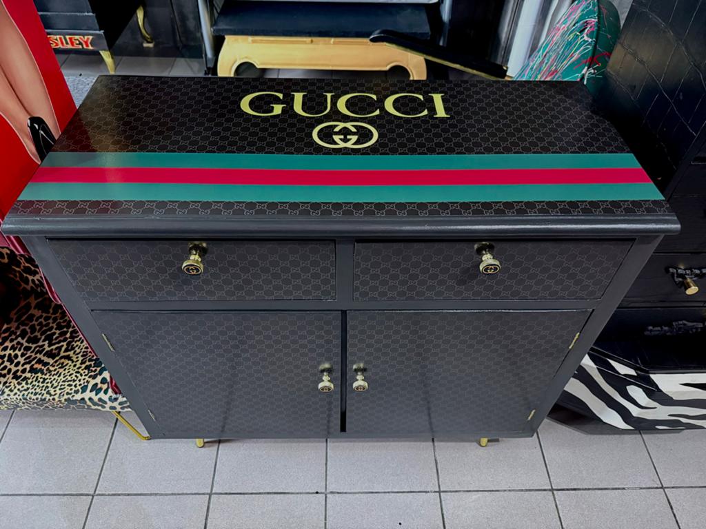 Gucci custom made kastje, Huis en Inrichting, Ophalen, Hellio@marlonsstudio.nl, Zo goed als nieuw, Minder dan 100 cm
