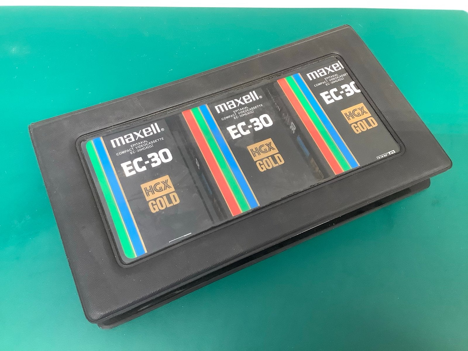 Maxell EC-30 HGX Gold VHS-C Videobanden (3 stuks) in box., Boxset, Alle leeftijden, Overige genres, Ophalen of Verzenden