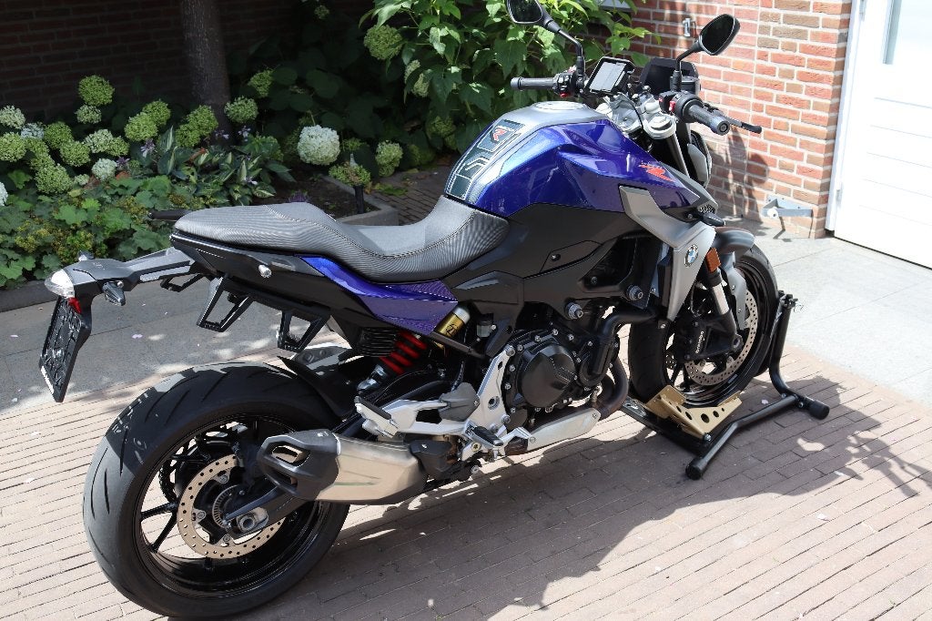 BMW F900R - Veel opties - Nieuwstaat!, 2 cilinders, Handvatverwarming, Motorrijbewijs A, 900 cc