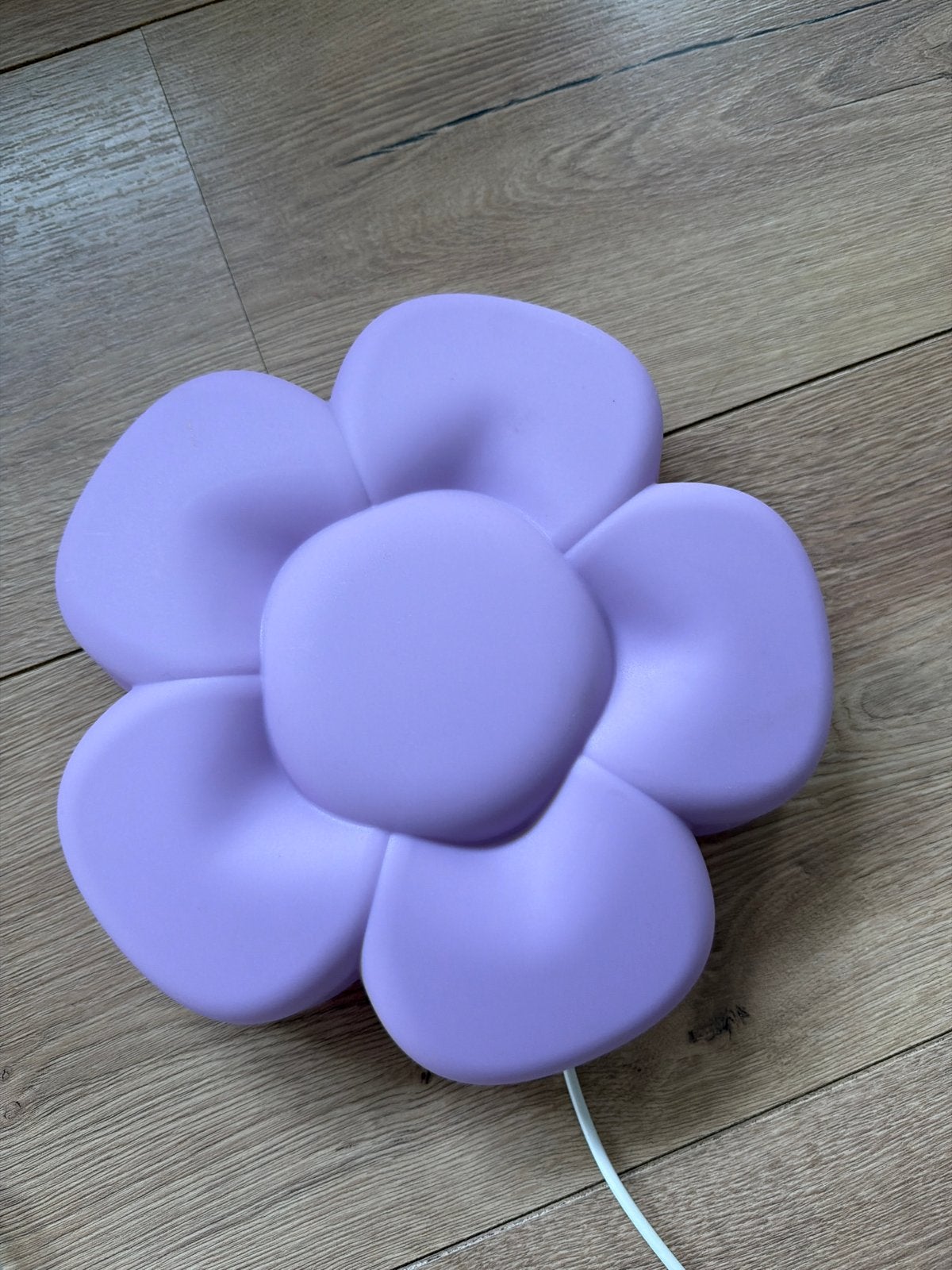 IKEA SMILA BLOMMA Wandlamp - Paars Bloem Design, Huis en Inrichting, Lampen | Overige, Zo goed als nieuw, Ophalen of Verzenden