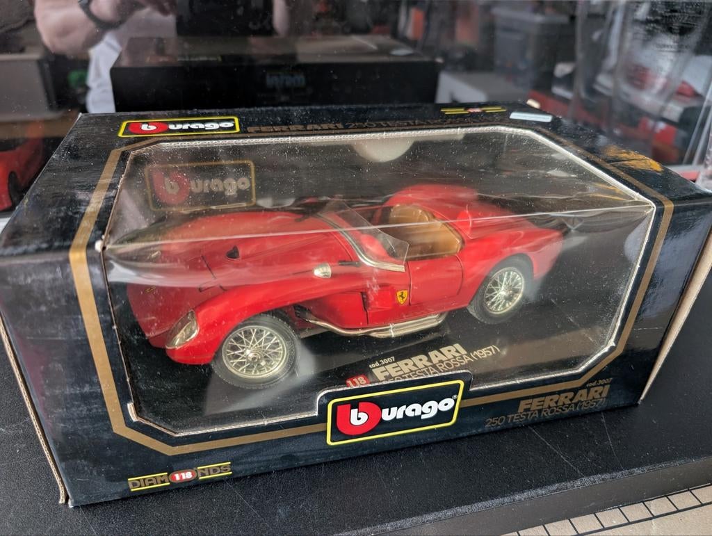 Ferrari 250 Testa Rossa 1:18, Ophalen of Verzenden, Bburago