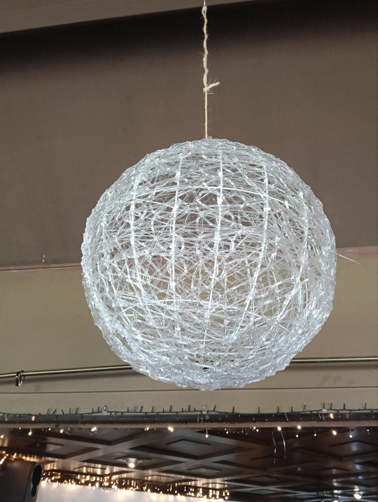 2 grote lichtgevende kerstballen, Diversen, Ophalen, Zo goed als nieuw
