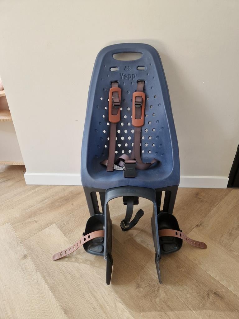 Yepp achterzitje met Easyfit bevestiging, Fietsen en Brommers, Ophalen, Achterzitje, Voetsteuntjes, Yepp