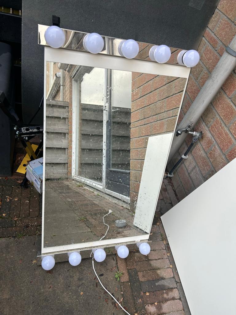Hollywood Visagiespiegel met LED-verlichting (DIY IKEA), 100 tot 150 cm, Ophalen of Verzenden, Zo goed als nieuw, Rechthoekig