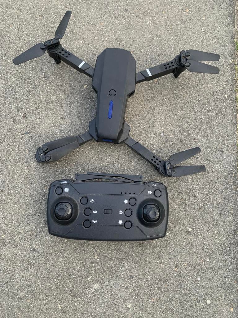 Opvouwbare drone met afstandsbediening, Audio, Tv en Foto, Drones, Basiskwaliteit, Overige merken, Minder dan 100 meter, Zo goed als nieuw