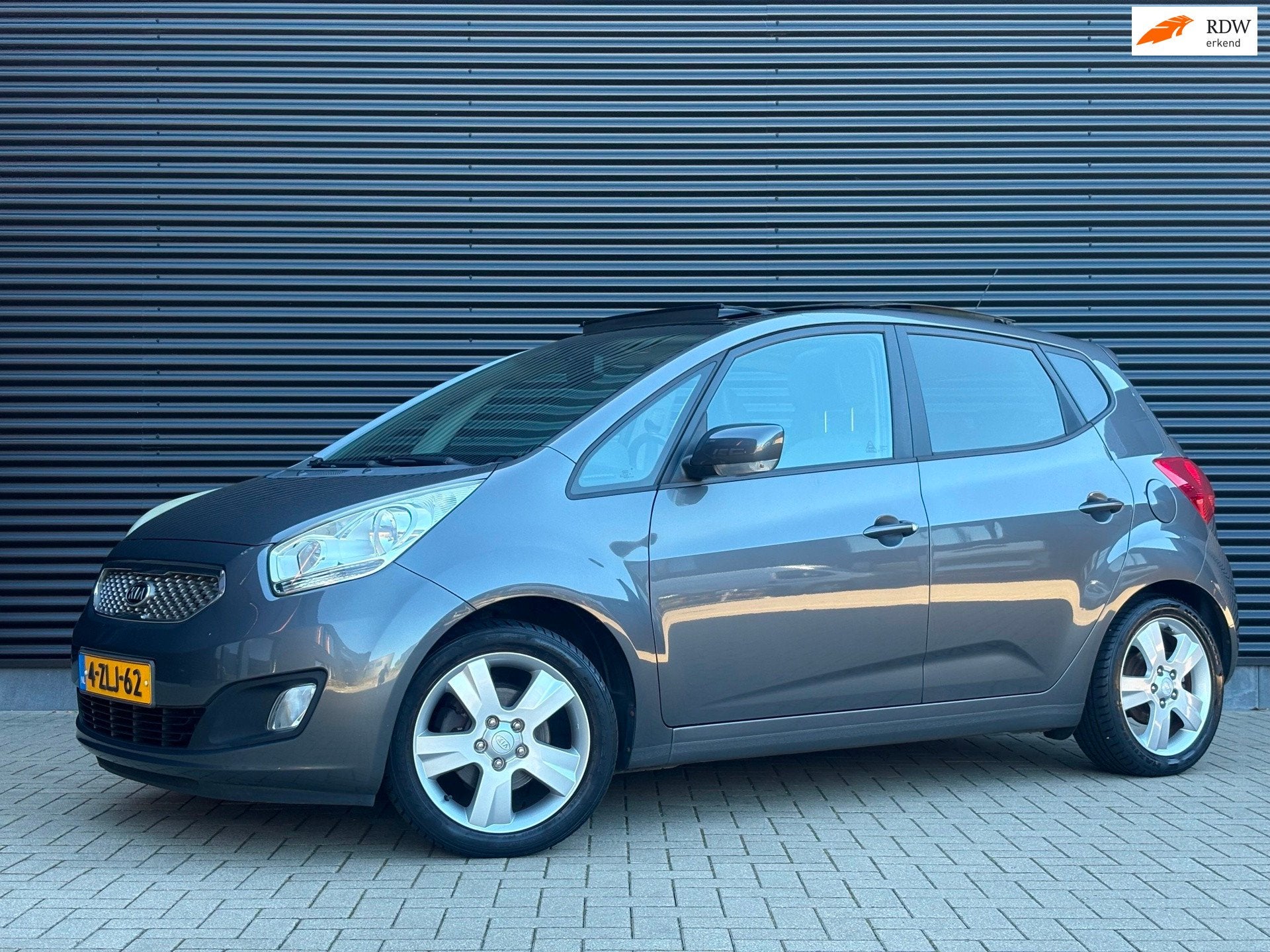Kia Venga 1.6 CVVT X-tra NIEUWE APK | PDC | AIRCO |RIJKLAAR