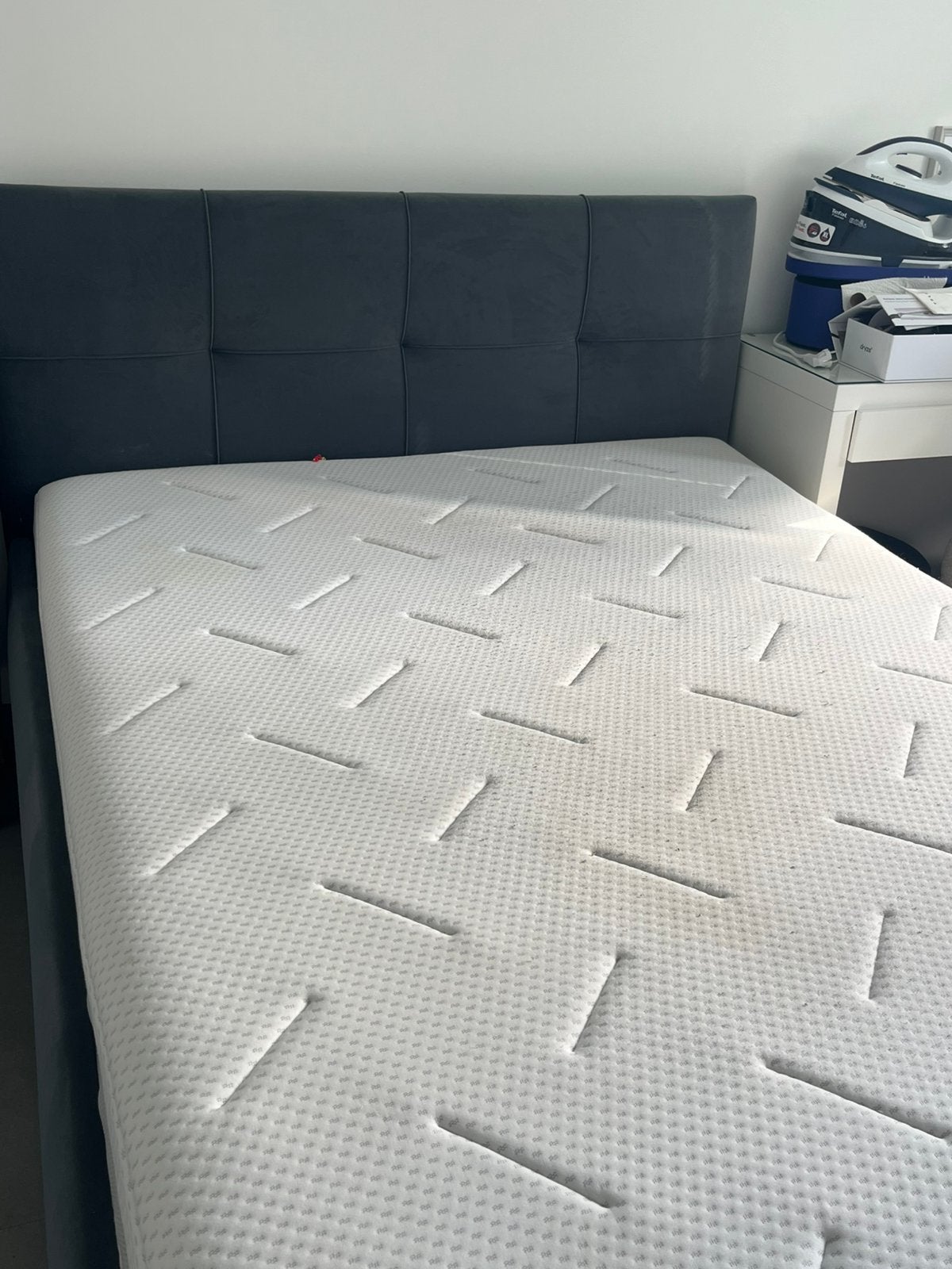 Bedframe, Huis en Inrichting, Ophalen, 140 cm, Zo goed als nieuw, Twijfelaar