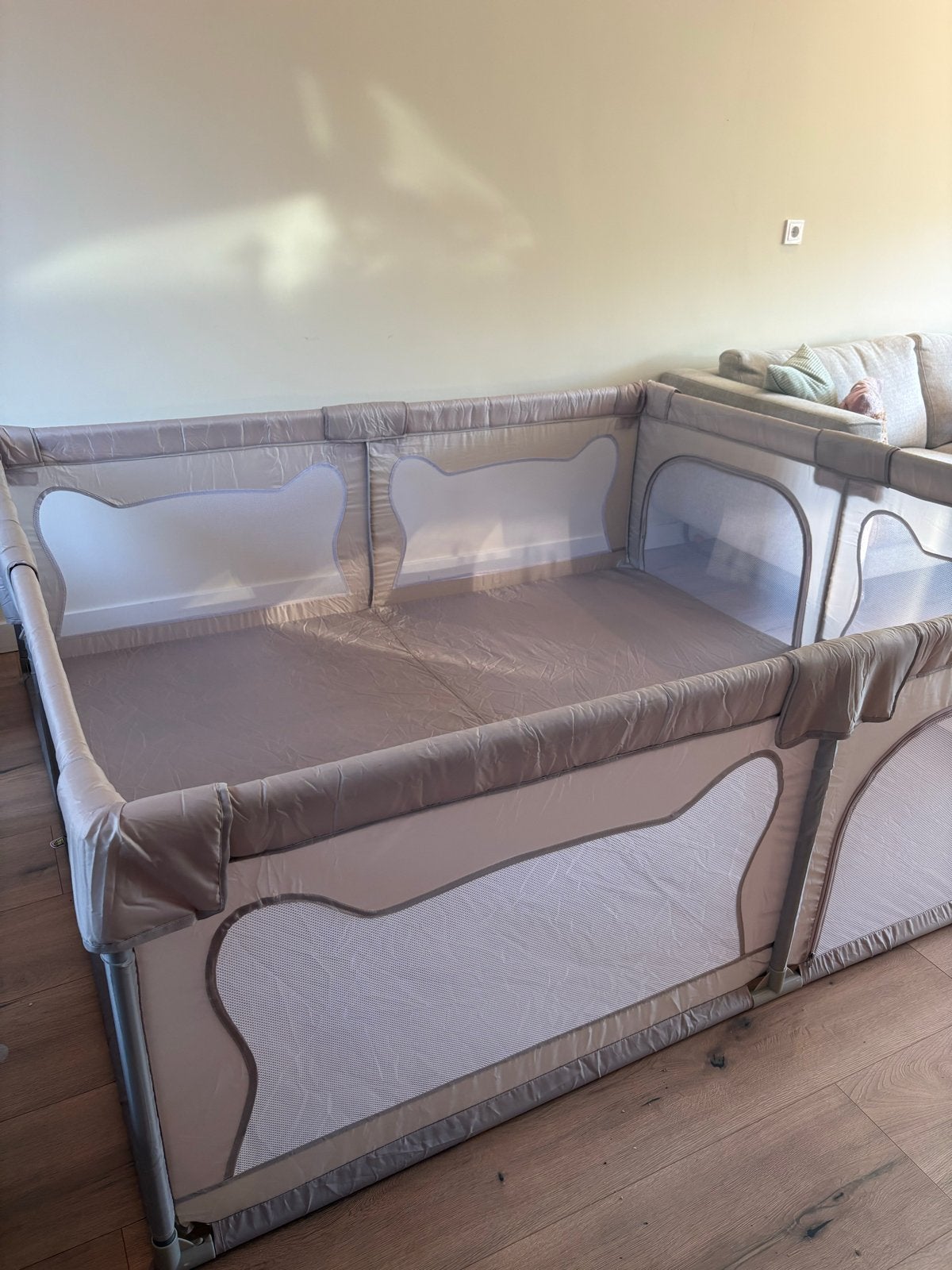 Lionelo Willow XL Box - Ruime en veilige speelruimte, Ophalen of Verzenden, Zo goed als nieuw, Rechthoekig
