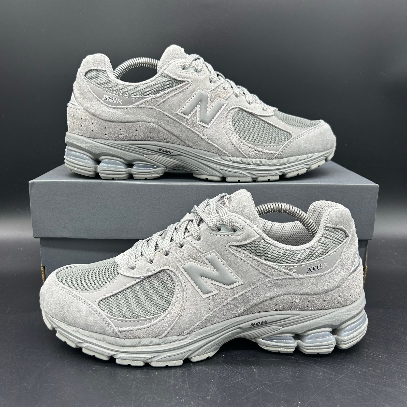 New Balance 2002R - Nieuw met doos - Maat 42, New Balance, Overige kleuren, Nieuw, Ophalen of Verzenden