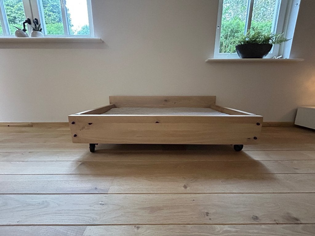 Massief eiken hondenmand XXL Handgemaakt,  zware zwenkwielen, Ophalen, Zo goed als nieuw, Overige