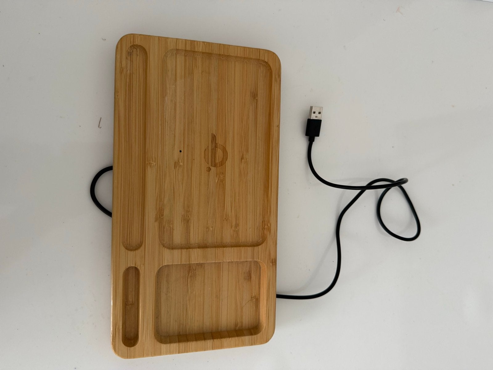 Xtronic Draadloze Qi Oplader Bamboe Organizer, Ophalen of Verzenden, Gebruikt