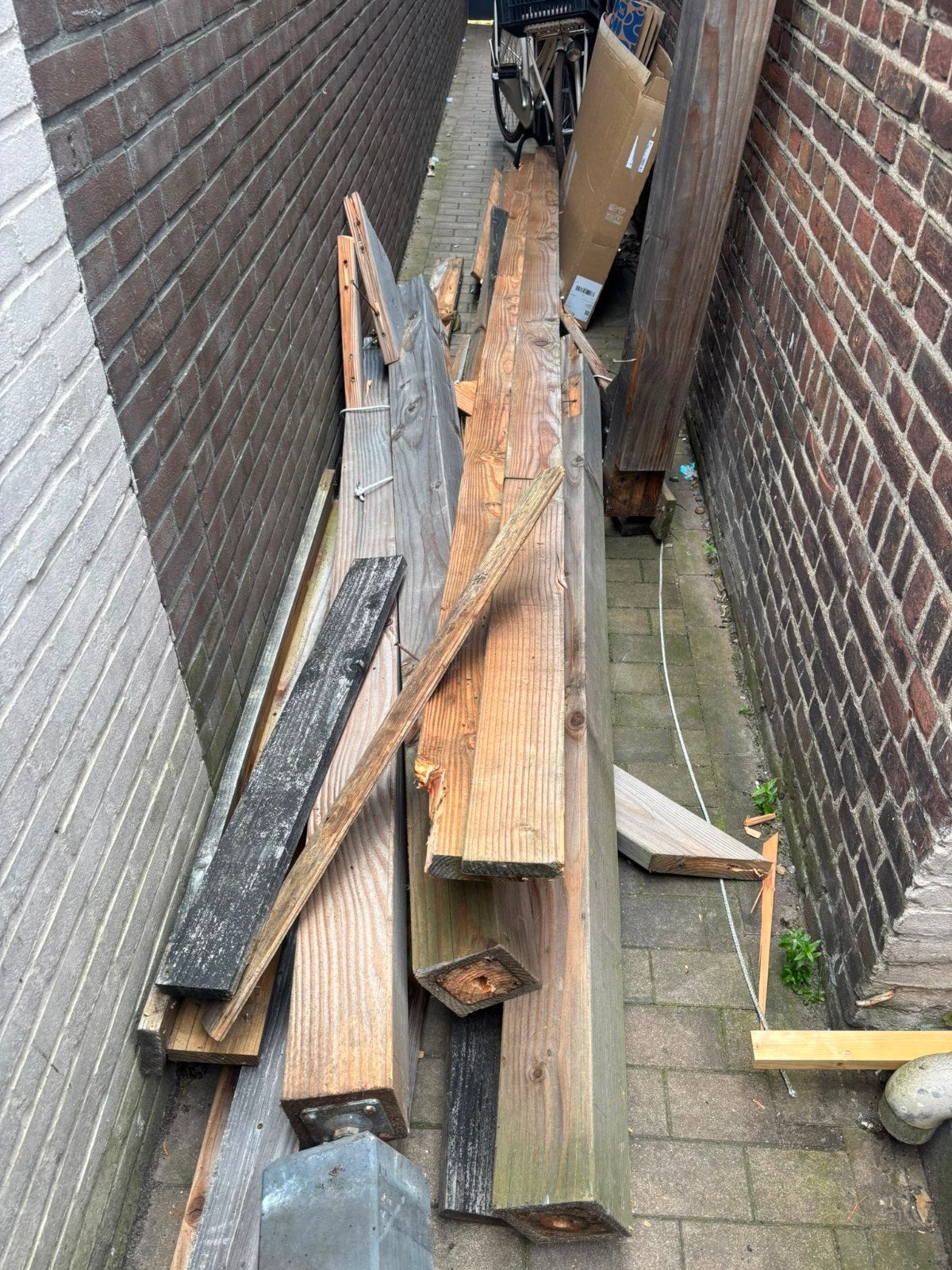 GRATIS: partij gebruikt hout: balken en planken, Doe-het-zelf en Verbouw, Hout en Planken, Gebruikt, Overige typen, Overige houtsoorten