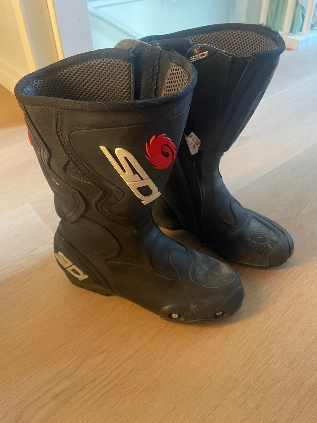 Sidi motorlaarzen maat 38 dames, Motoren, Kleding | Motorkleding, Ophalen of Verzenden, Dames, Laarzen, Tweedehands
