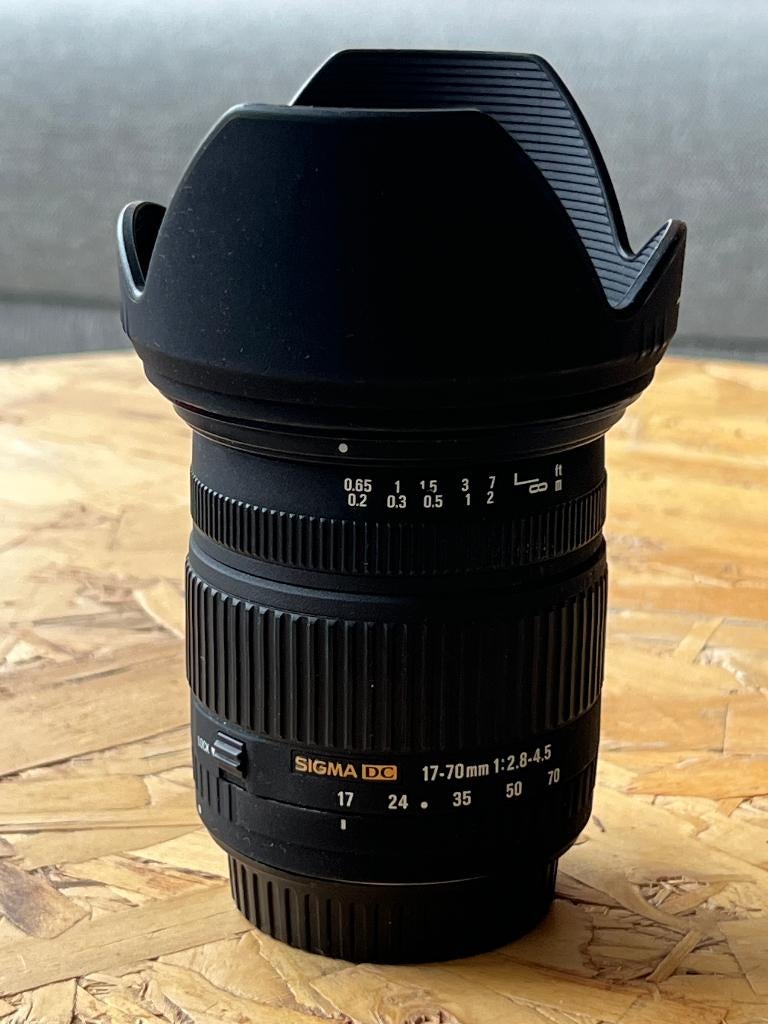 Sigma 17-70mm f/2.8-4.5 DC Macro + UV + Zonnekap, Audio, Tv en Foto, Fotografie | Lenzen en Objectieven, Ophalen of Verzenden