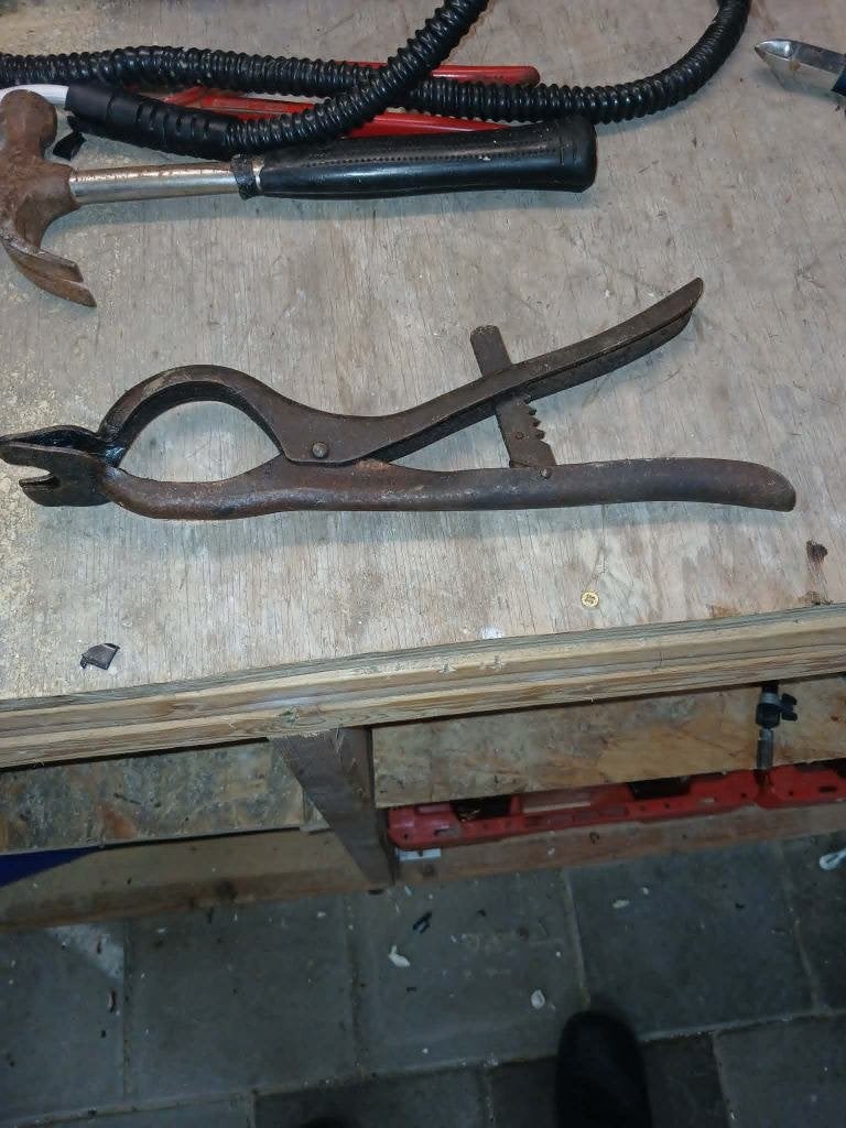 bandenklem om banden te vervangen, Ophalen of Verzenden, Gebruikt, Bandgereedschap