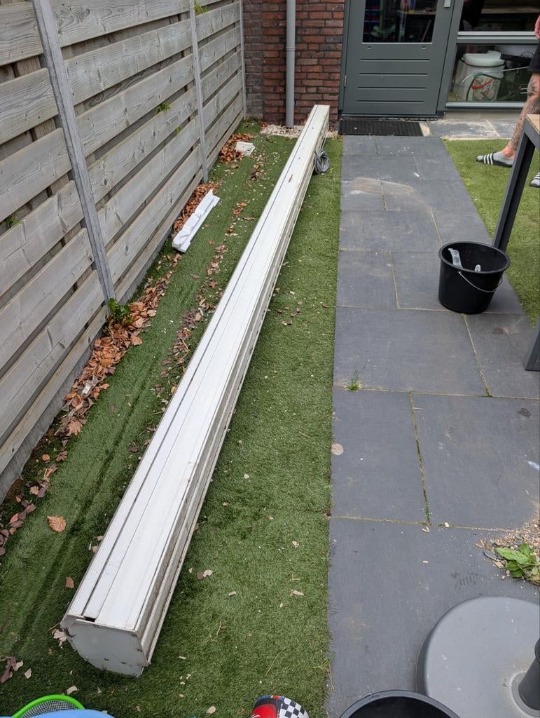 Zonneluifel elektrisch, Ophalen, Gebruikt, Elektrisch, 150 tot 300 cm