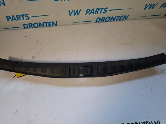Bekleding achterinstap van een Alfa Romeo Stelvio, Gebruikt, -, Verzenden, -
