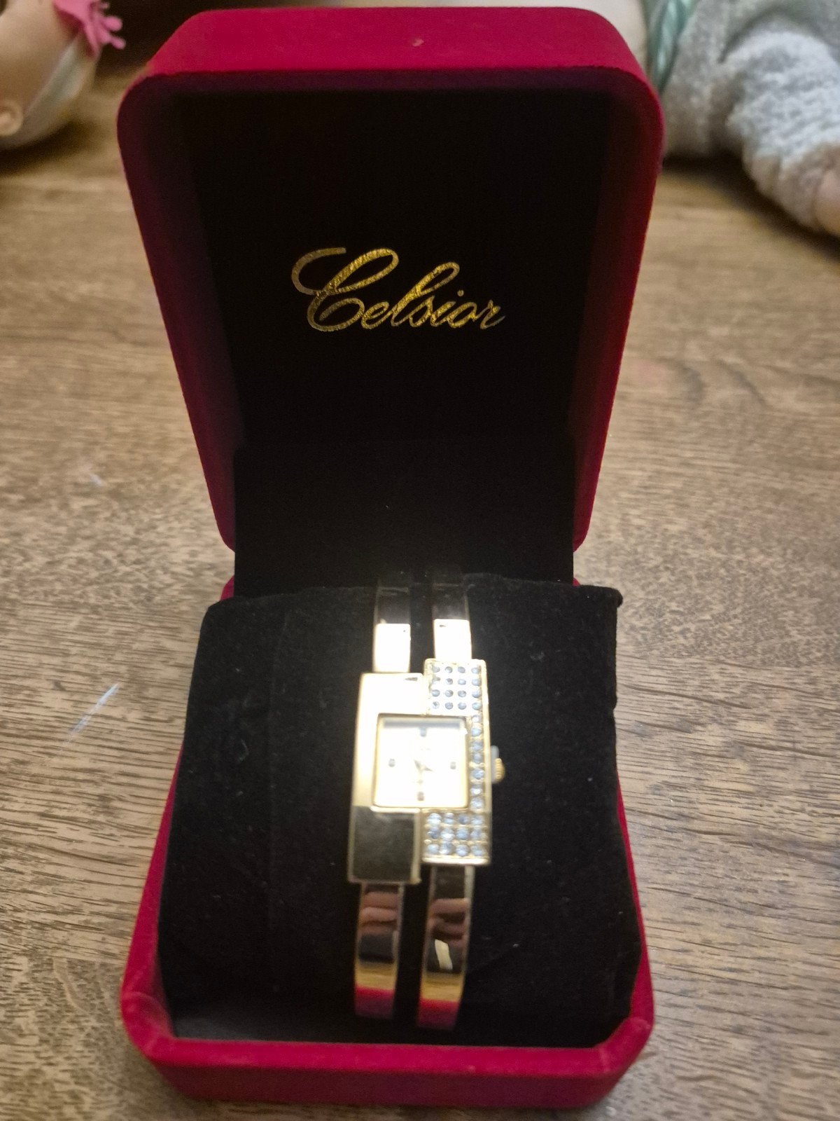 Celcior Dameshorloge Goudkleurig met Strass, Ophalen of Verzenden