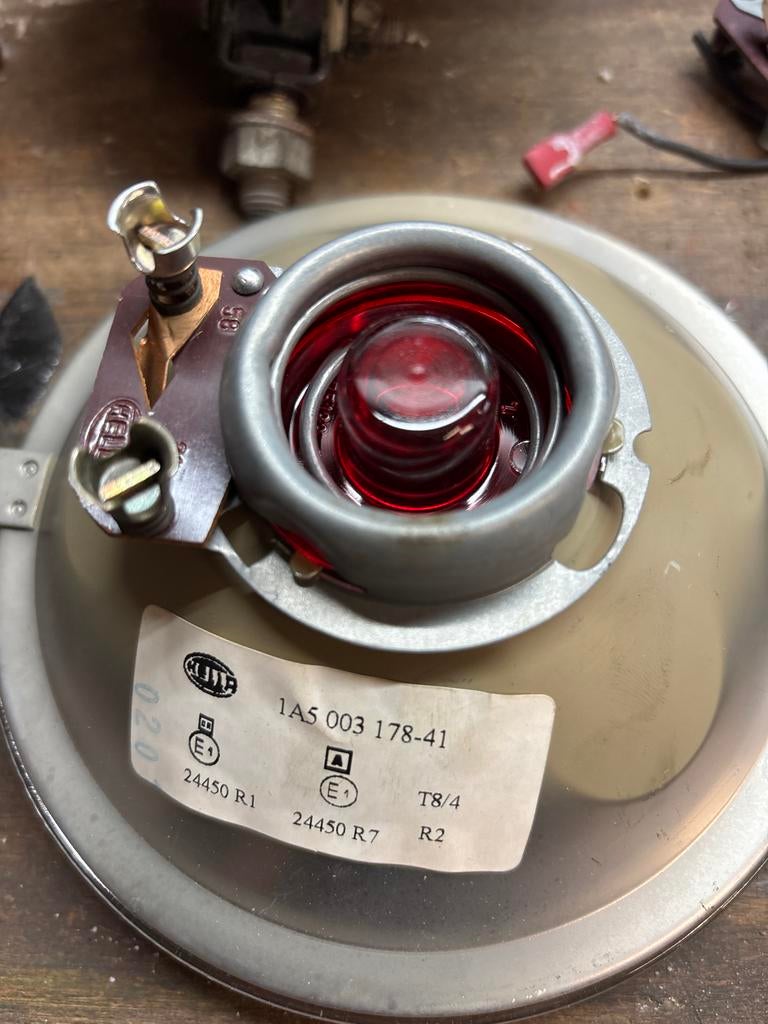 Hella 1A5 003 178-41 Koplamp Reflector met Rood Glas, Ophalen of Verzenden, Gebruikt, Universele onderdelen