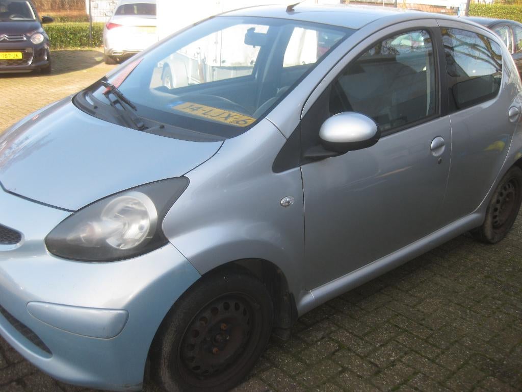 deur, scherm ,voor bumper, koplamp , toyota aygo, Auto-onderdelen, Ophalen of Verzenden, Nieuw, Toyota