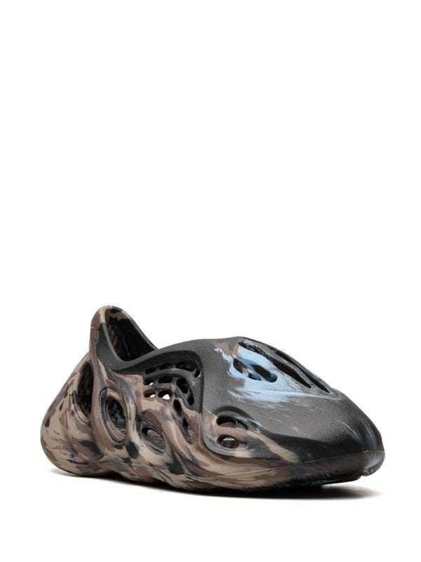 Nieuwe Adidas slippers en sandalen, maat 43-44, Ophalen of Verzenden