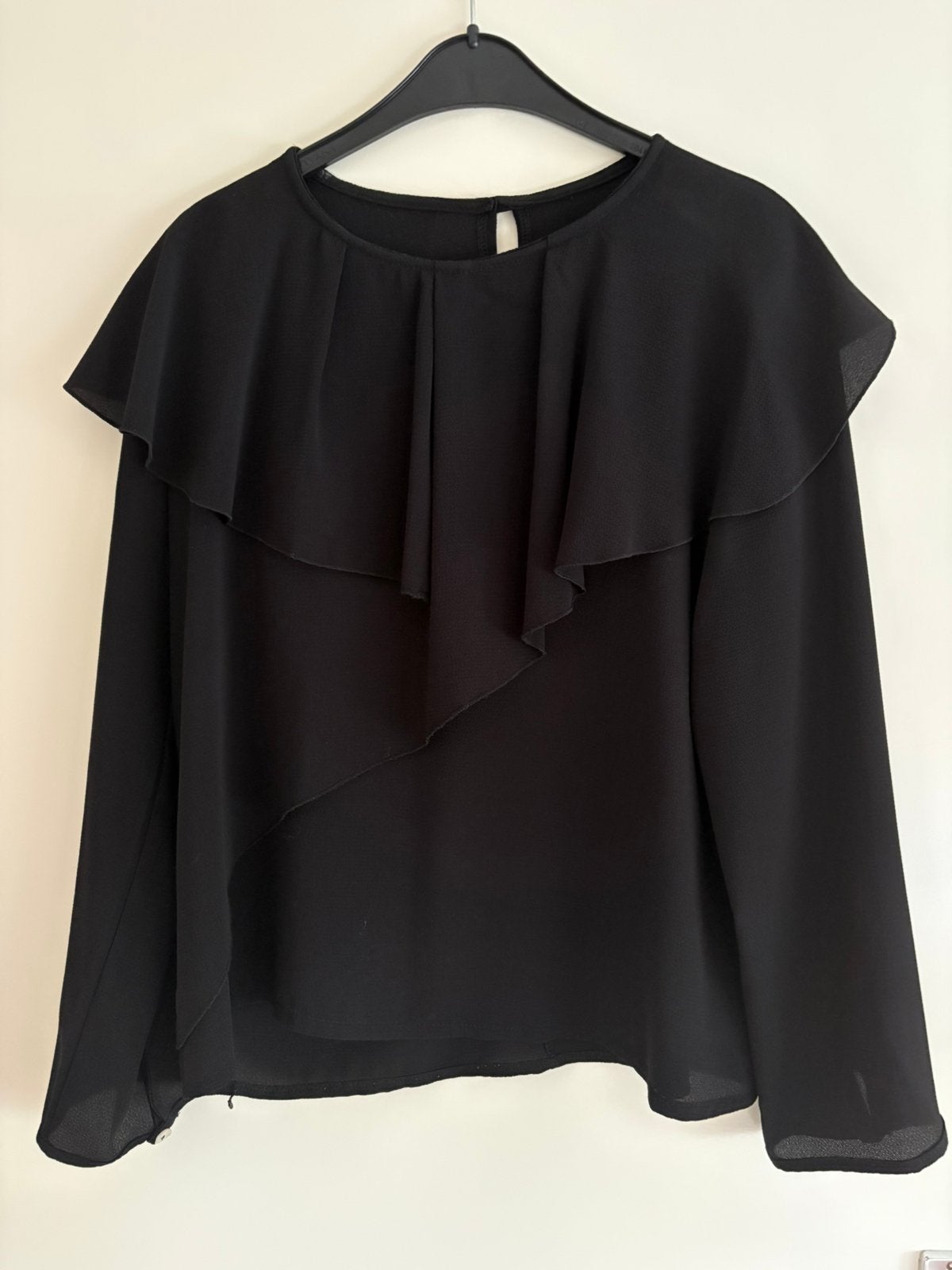 Zwarte blouse, Ophalen of Verzenden, Zo goed als nieuw, Maat 38/40 (M), Zwart