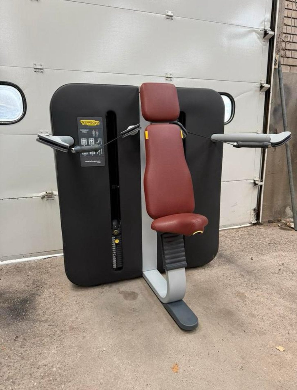 Technogym kinesis shoulderpress / schulterpresse / machine, Ophalen, Benen, Gebruikt, -